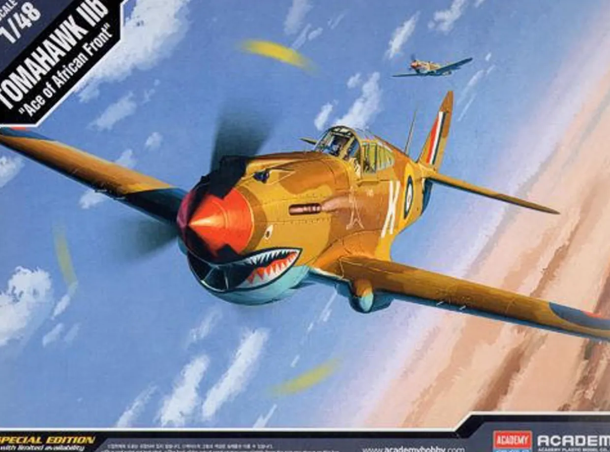 Academy 1/48 Curtiss P-40C Tomahawk IIB RAF African Front