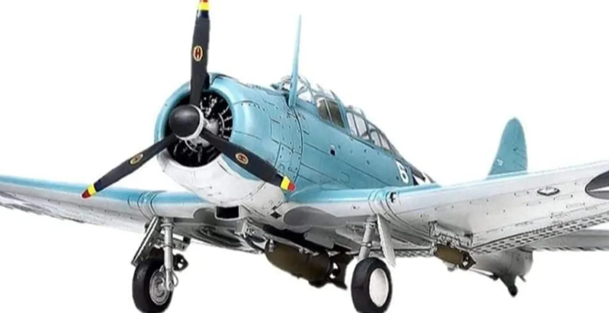 Academy 1/48 Douglas SBD-2 Dauntless "Midway" US Navy Model Kit
