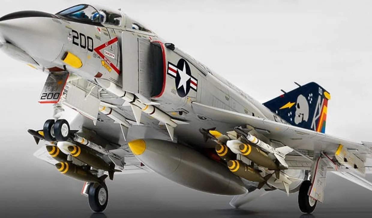 Academy 1/48 McDonnell Douglas F-4B/N Phantom II USMC VMFA-531 Gray Ghosts