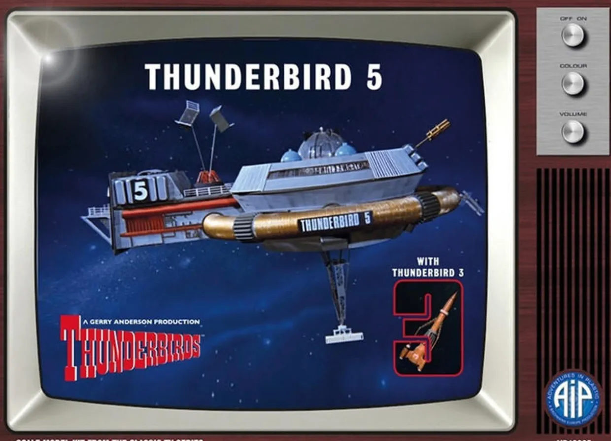 Adventures In Plastic Thunderbird 5 with Thunderbird 3 Model Kit