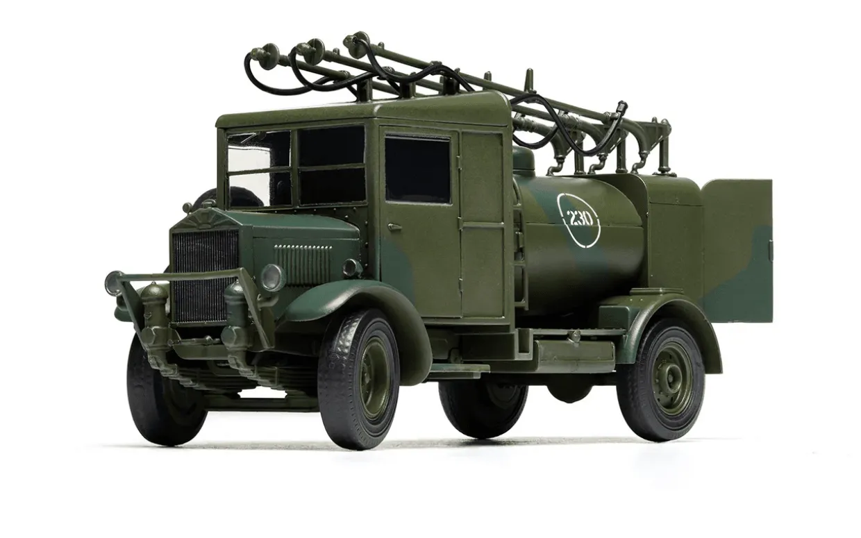 Airfix 1/48 Albion 3-Point Fueller Truck