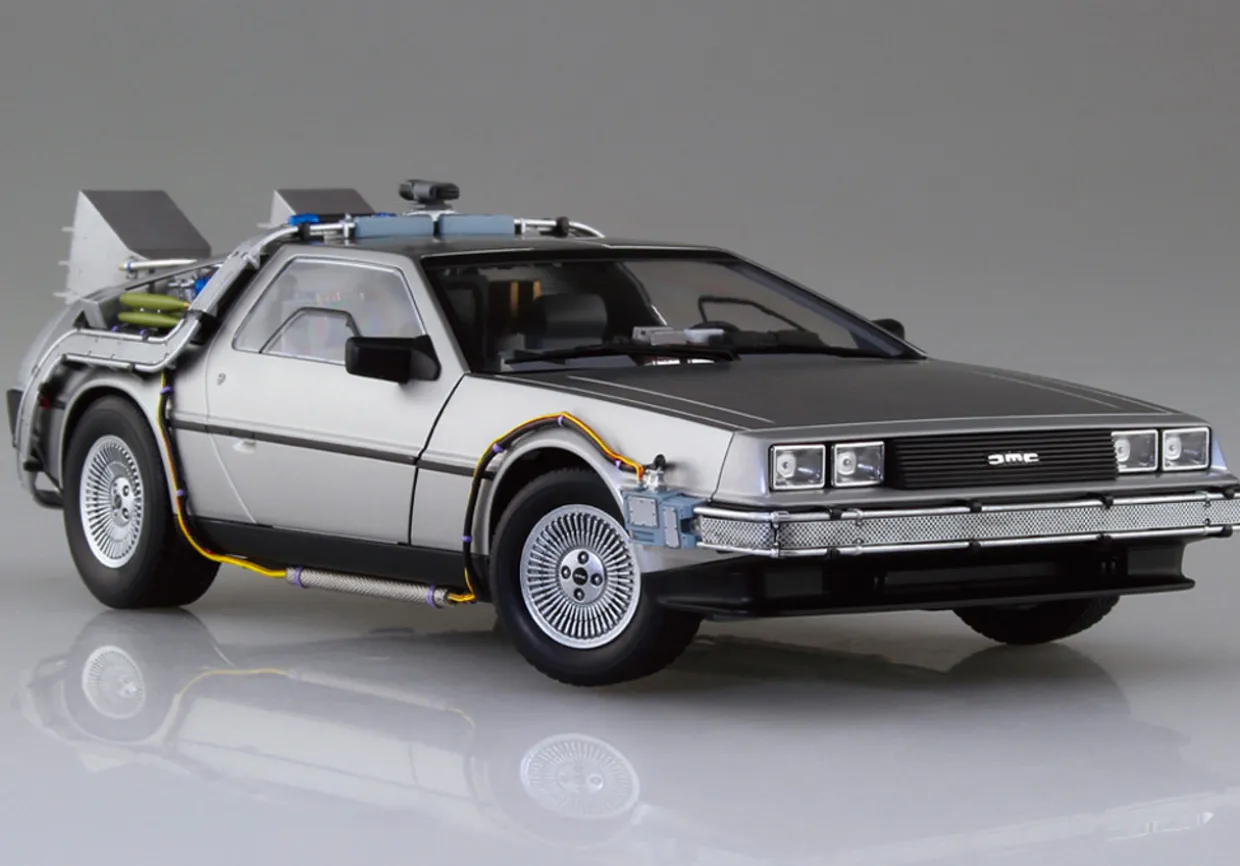 Aoshima 1/24 Back to the Future Part 1 DeLorean Time Machine