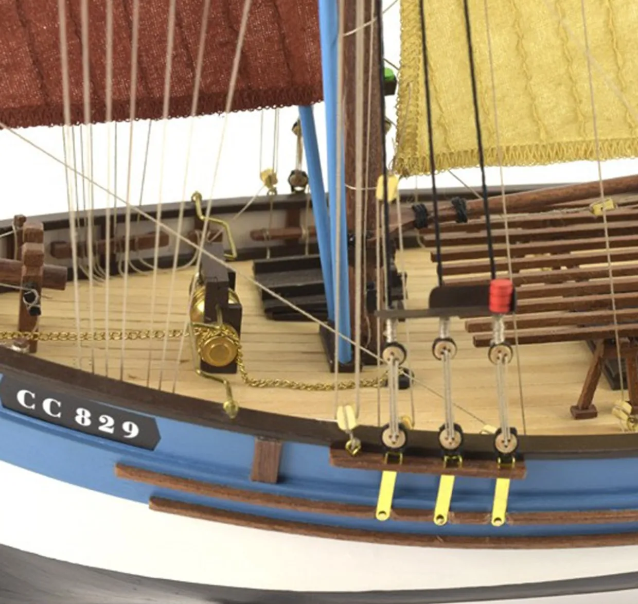 Artesania Latina 1/50 Marie Jeanne Wooden Ship Model Kit