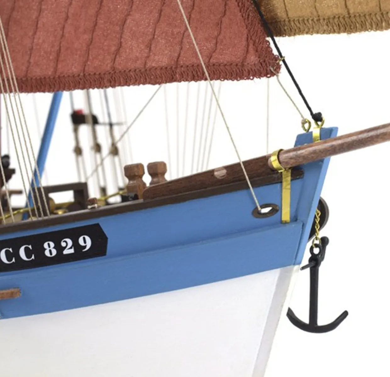 Artesania Latina 1/50 Marie Jeanne Wooden Ship Model Kit