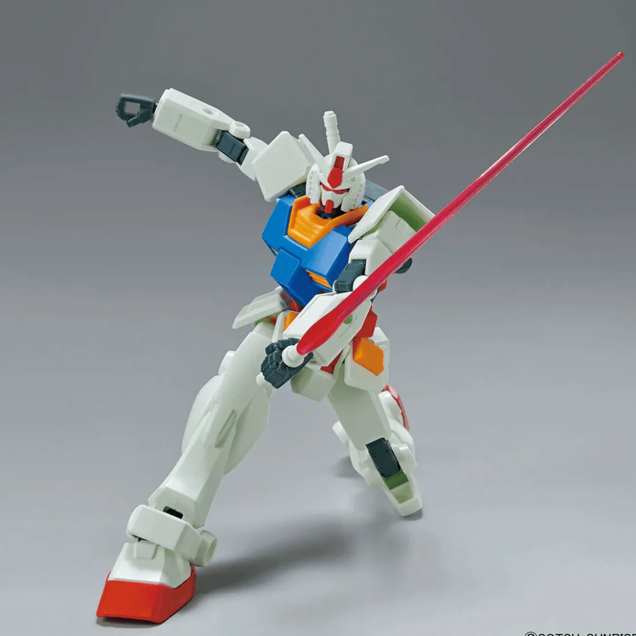 Bandai Gundam Entry Grade (EG) 1/144 RX-78-2 Gundam (Full Weapon Set)