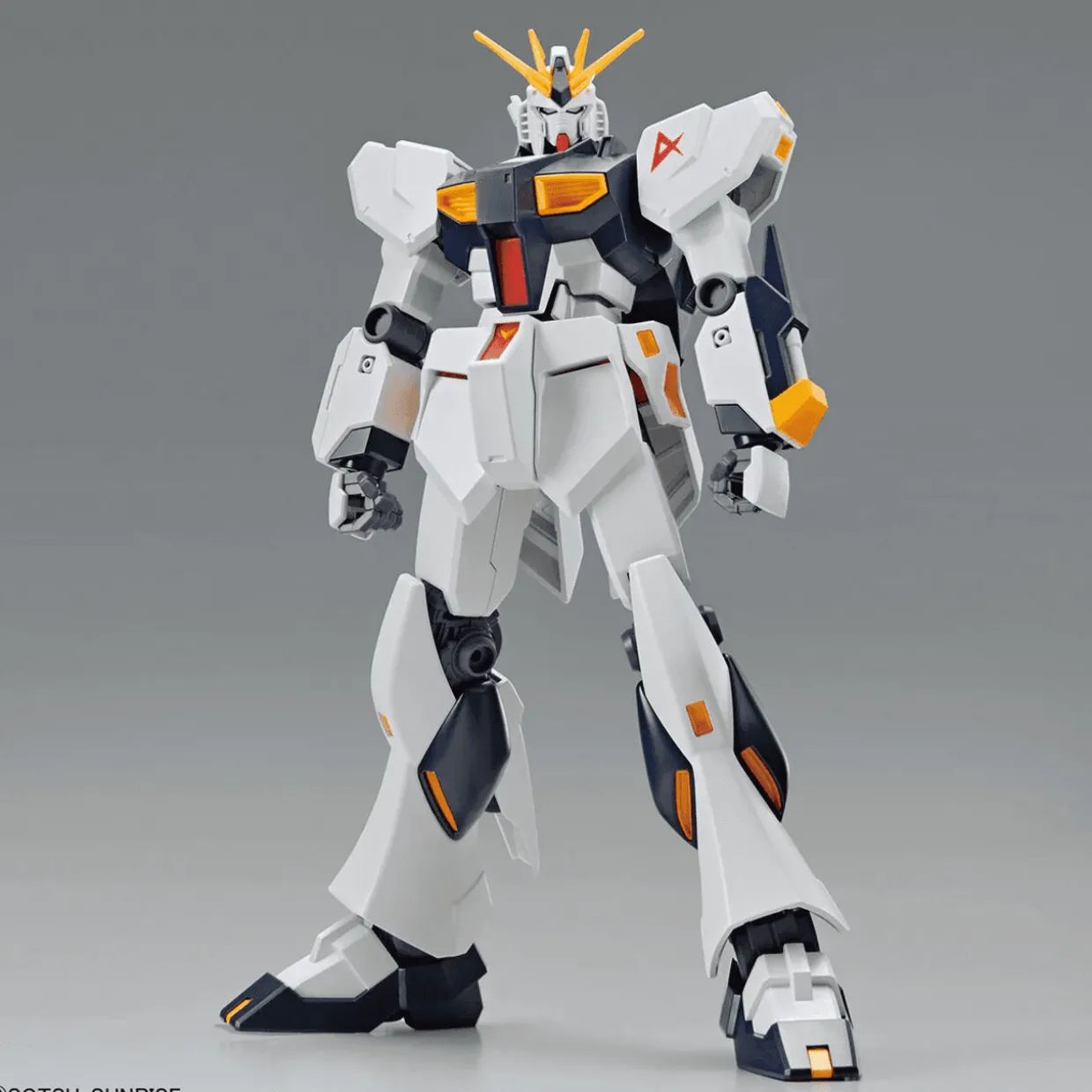 Bandai Gundam Entry Grade (EG) 1/144 RX-93 v Gundam (Nu Gundam)