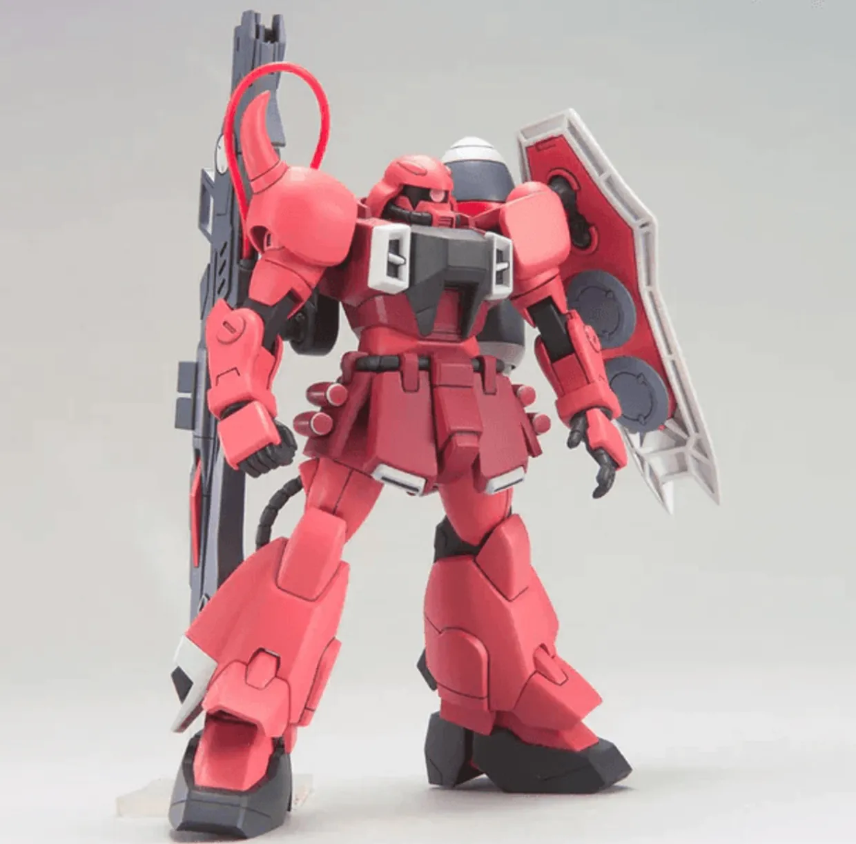 Bandai Gundam High Grade (HG) 1/144 ZGMF-1000/A1 Gunner Zaku Warrior - (Lunamaria Hawke Custom)
