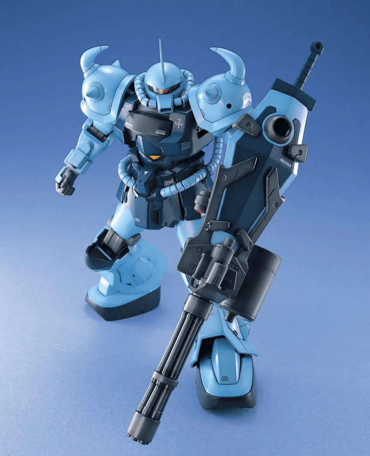 Bandai Gundam Master Grade (MG) 1/100 MS-07B-3 Gouf Custom