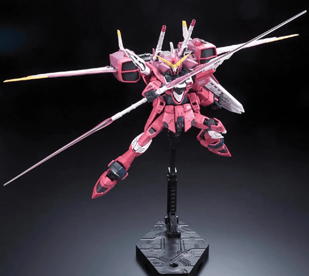 Bandai Gundam Real Grade (RG) 1/144 ZGMF-X09A Justice Gundam