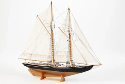 Billings Models 1/100 Bluenose II Wooden Ship Kit