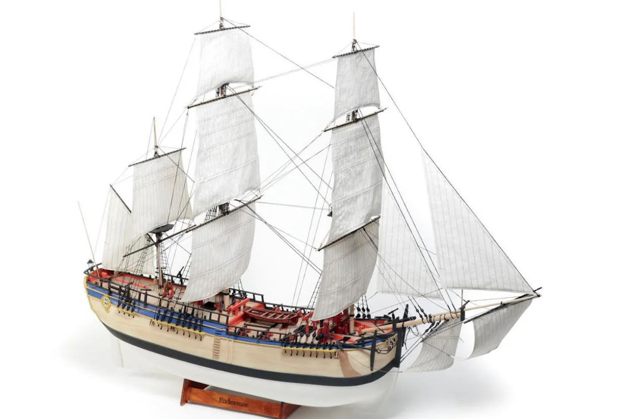 Billings Models 1/50 HMS Endeavour Wooden Ship Kit