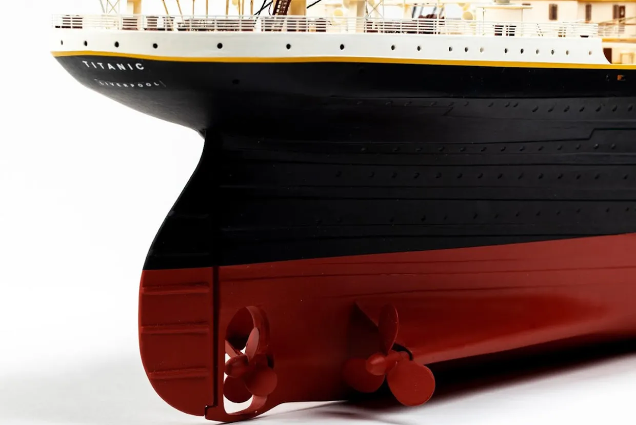 Billings Models 1/144 RMS Titanic Wooden Ship Model