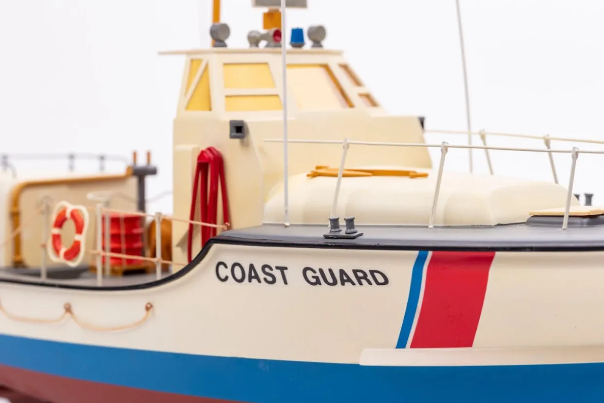 Billings Models 1/40 US Coast Guard Wooden Boat Kit