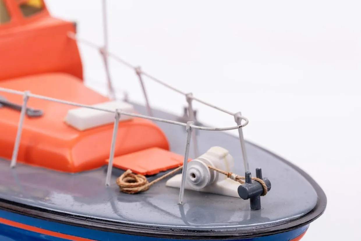Billings Models 1/40 Waveney Class Lifeboat Boat Kit