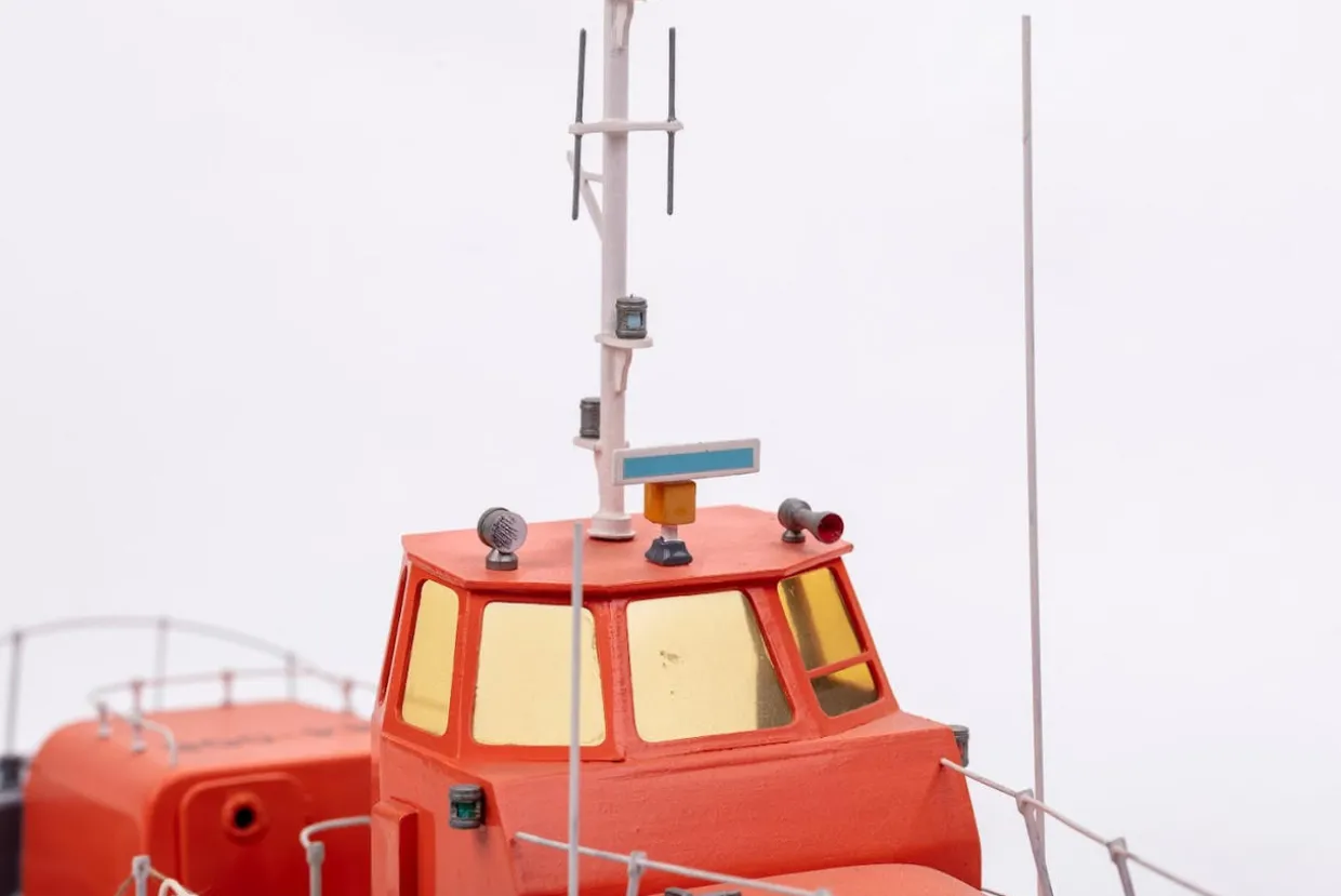 Billings Models 1/40 Waveney Class Lifeboat Boat Kit