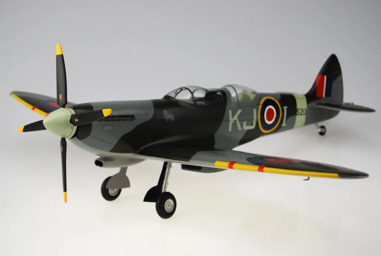 Bravo Delta Models Spitfire T9 KJ-I SM520 Model Aircraft