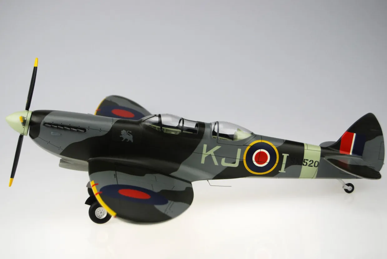 Bravo Delta Models Spitfire T9 KJ-I SM520 Model Aircraft