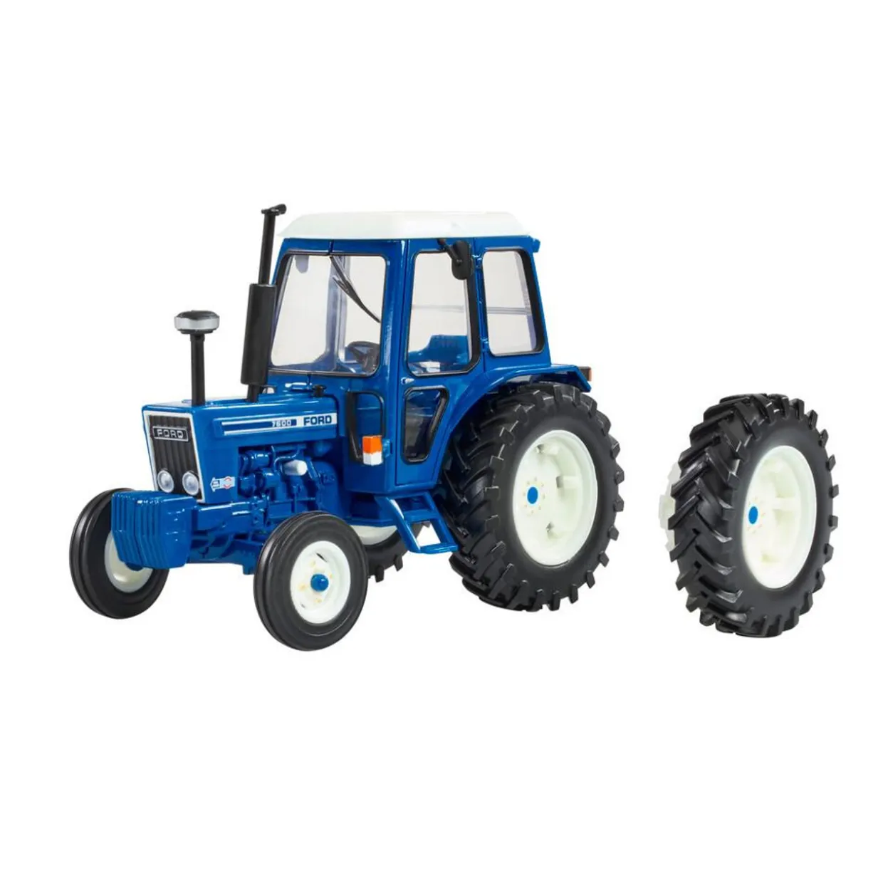 Britains 1/32 Ford 7600 with Dual Rear Wheel Diecast Model