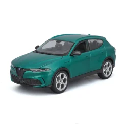 Burago 1/24 Alfa Romeo Tonale Green Diecast Model