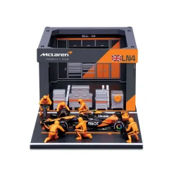 Burago 1/43 F1 McLaren MCL38 2024 Lando Norris Pit Pass Diorama