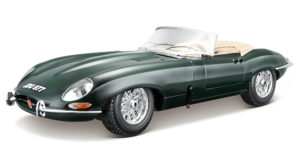 Burago 1/18 Jaguar E Cabriolet 1961 Diecast Model