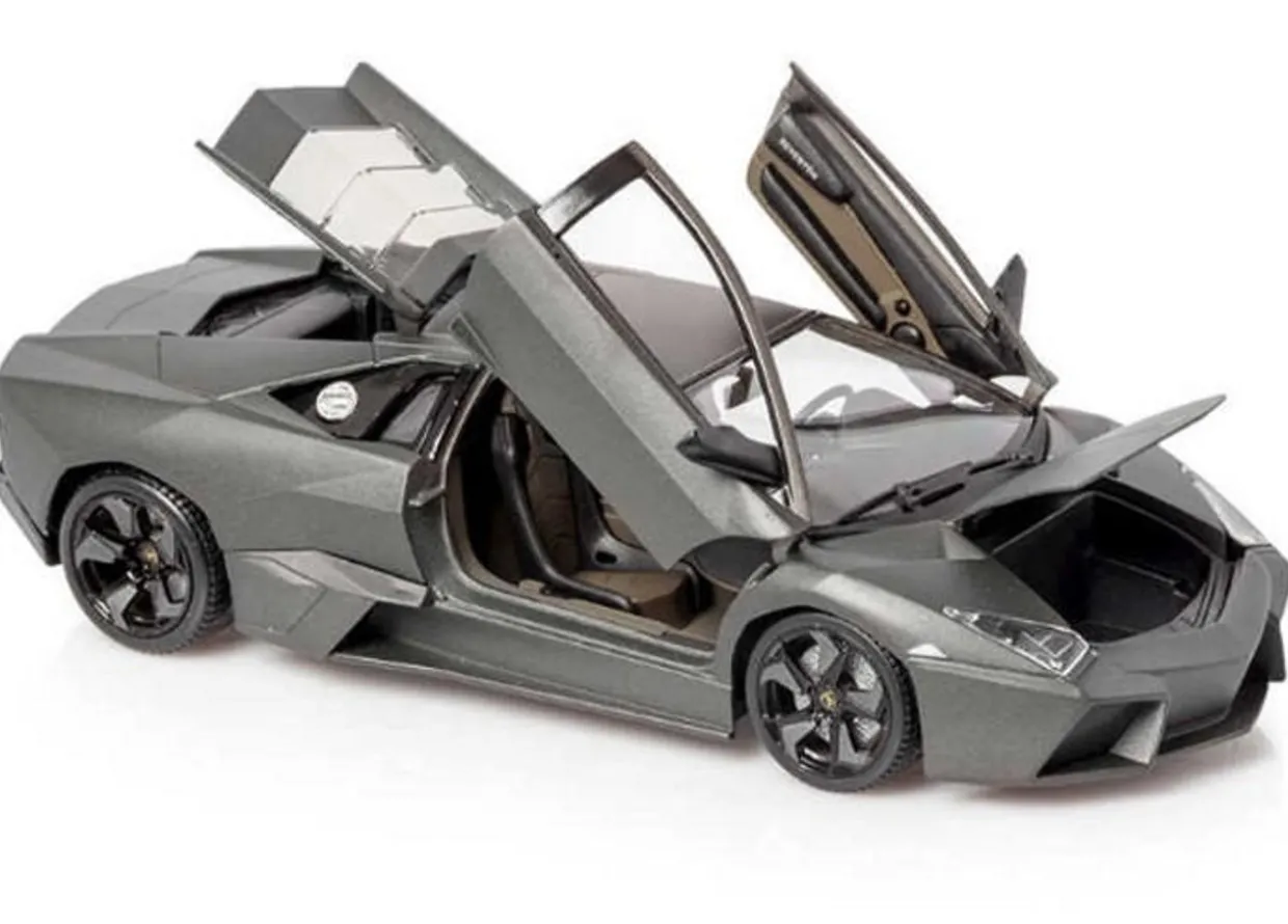 Burago 1/18 Lamborghini Reventon Diecast Model