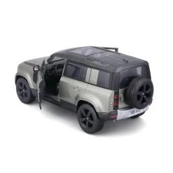 Burago 1/24 Land Rover Defender Green Diecast Model