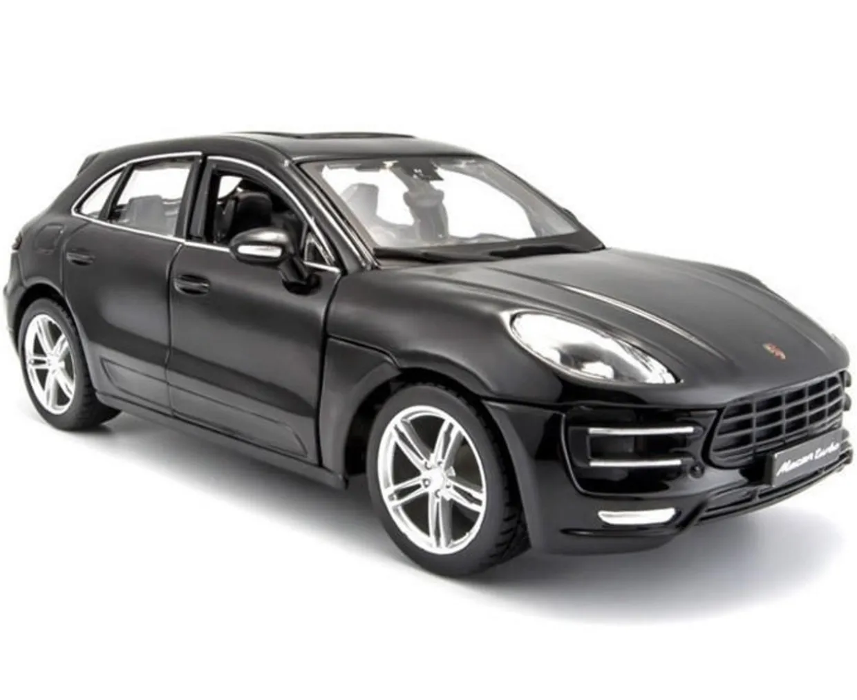 Burago 1/24 Porsche Macan Black Diecast Model