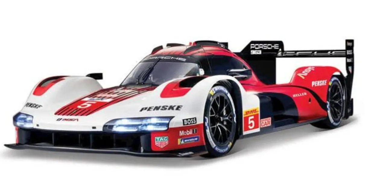 Burago 1/24 Porsche Penske 963 GTP Diecast Model