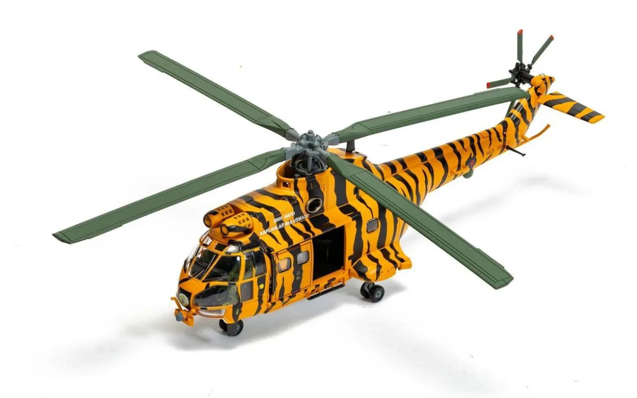 Corgi 1/72 Westland Puma HC-1 - RAF No.230 Sqn - NATO Tiger Meet Livery