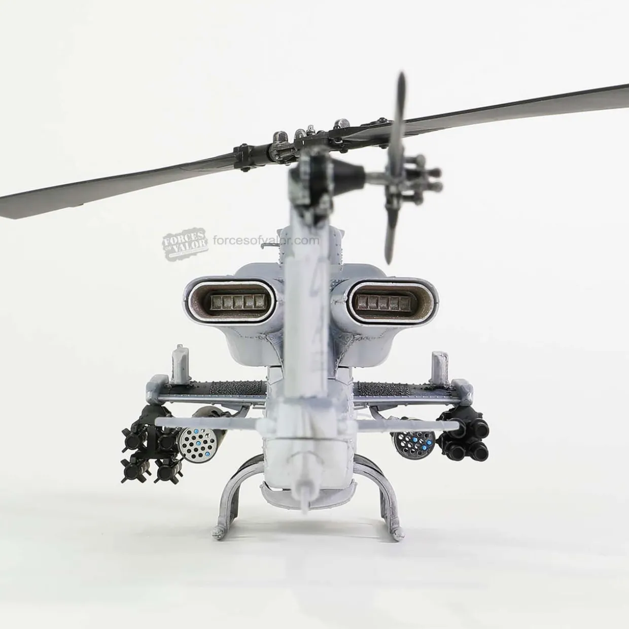 Forces Of Valor 1/48 Bell AH-1W Whiskey Cobra Diecast Models