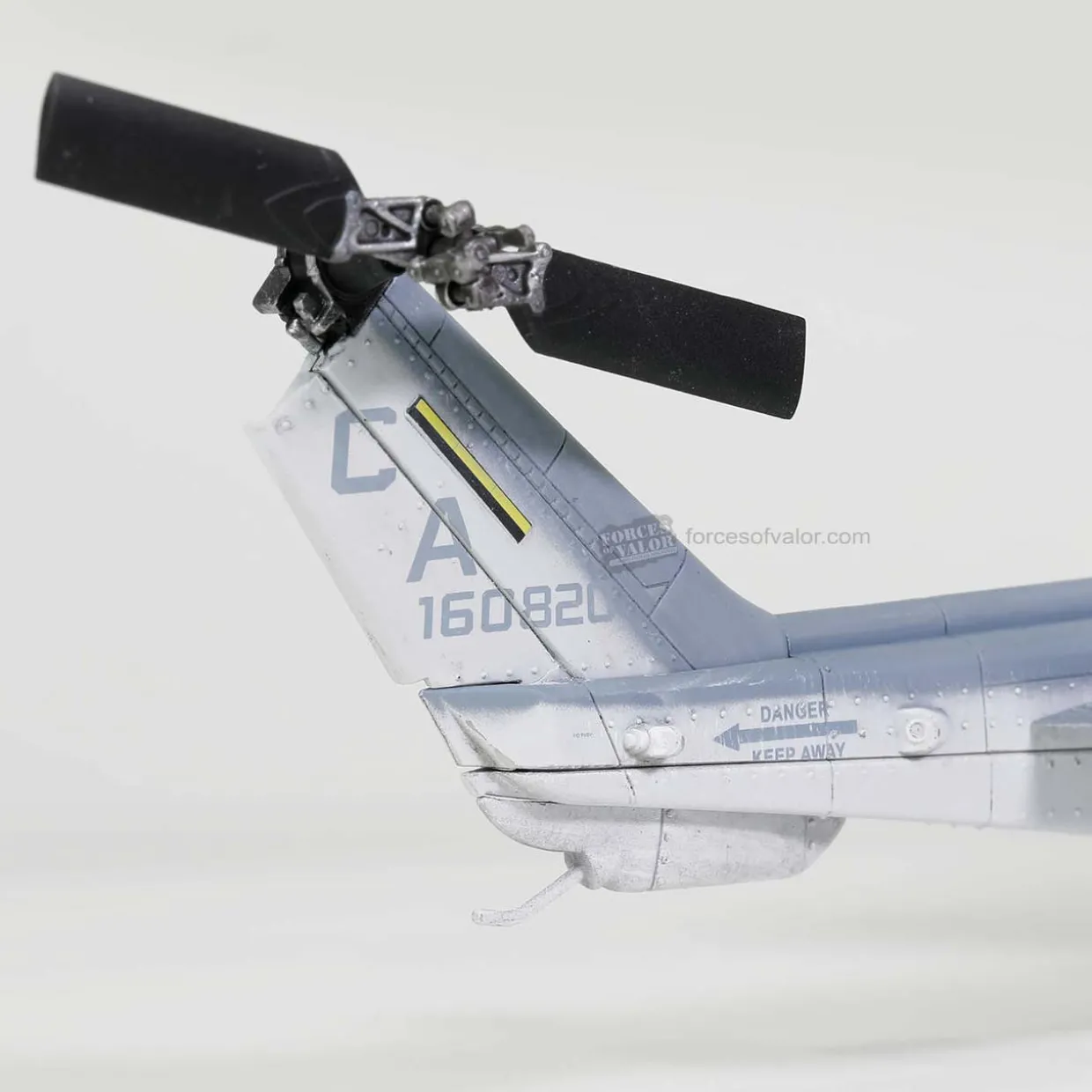 Forces Of Valor 1/48 Bell AH-1W Whiskey Cobra Diecast Models