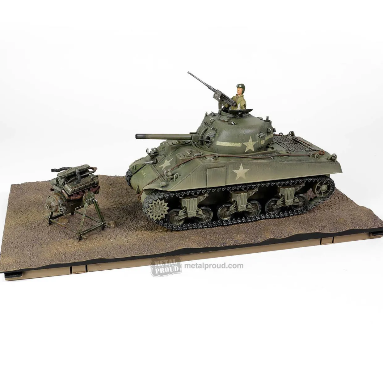 Forces Of Valor 1/32 U.S. Medium Tank Sherman M4A3 (75), VVSS Suspension & 57° Glacis Direct Vision Diecast Model