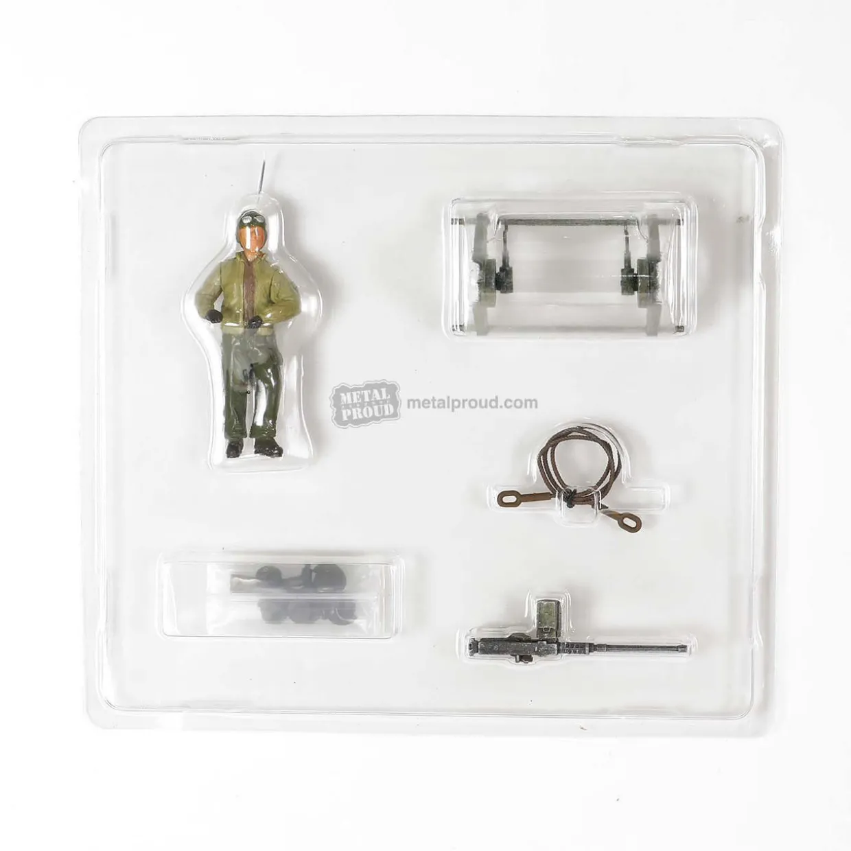 Forces Of Valor 1/32 U.S. Medium Tank Sherman M4A3 (75), VVSS Suspension & 57° Glacis Direct Vision Diecast Model