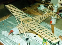 Guillow 1/18 Cessna 170 Balsa Model Kit