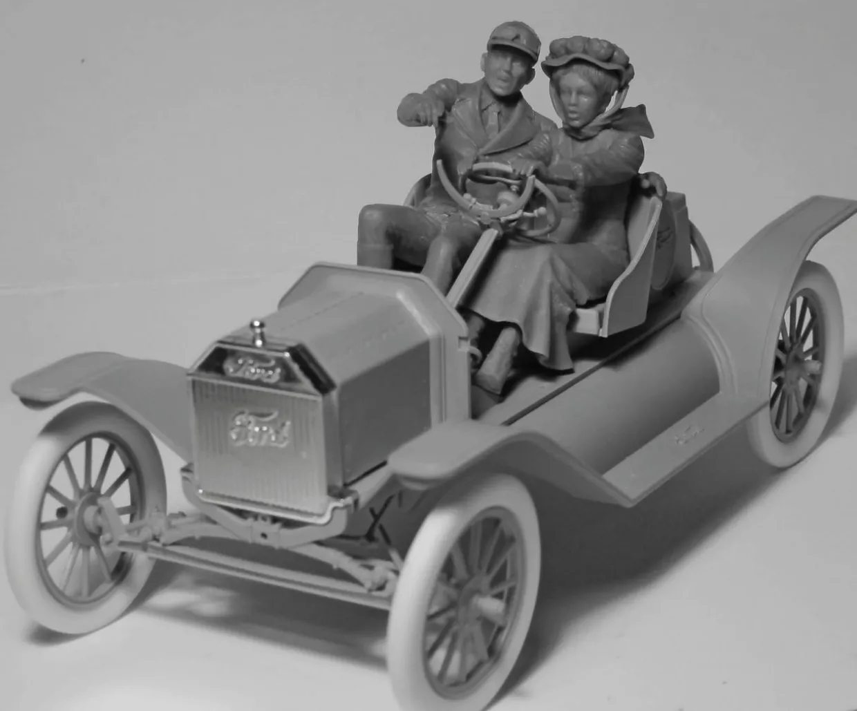 ICM 1/24 American Sport Car Drivers 1910s