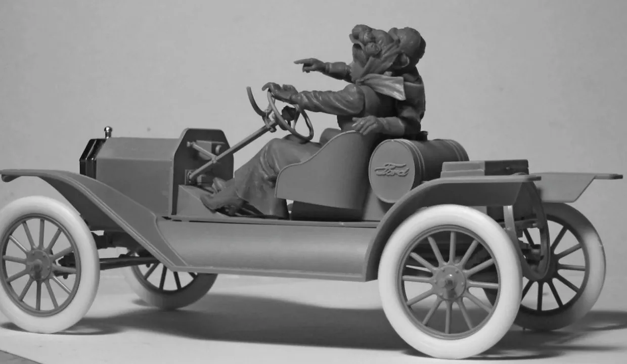 ICM 1/24 American Sport Car Drivers 1910s