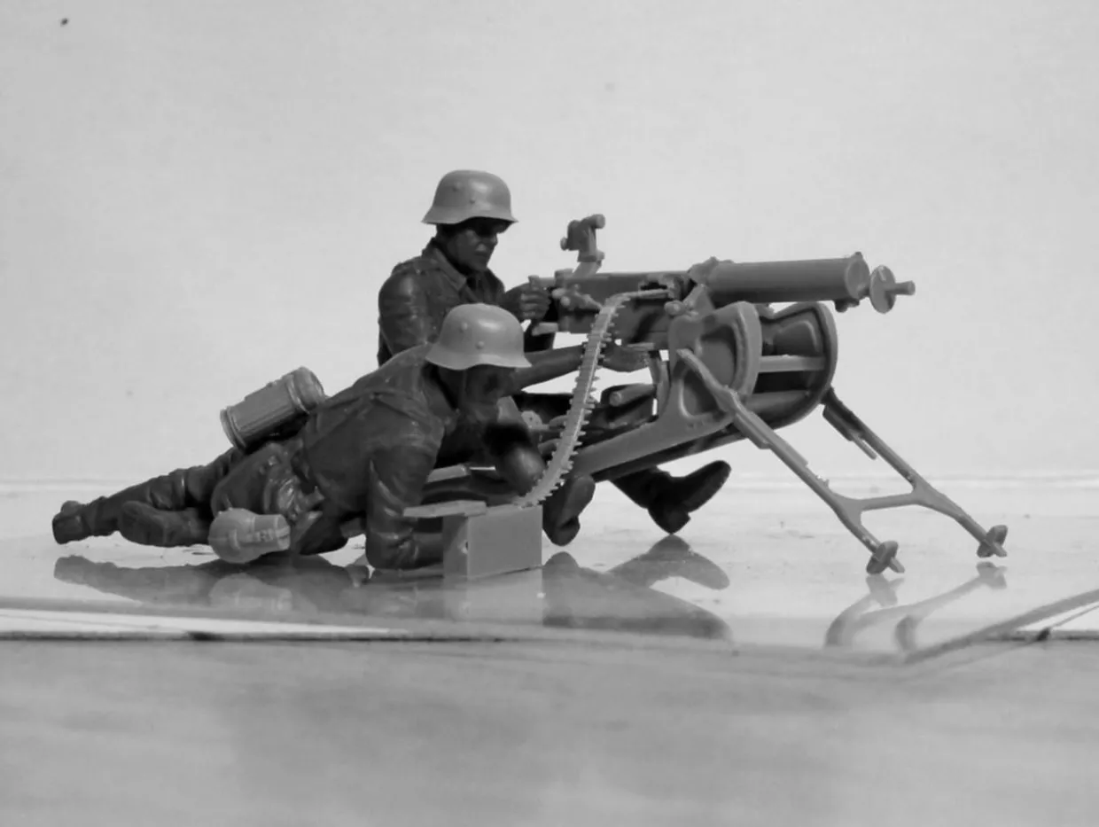 ICM 1/35 German MG08 MG Team 2 figures
