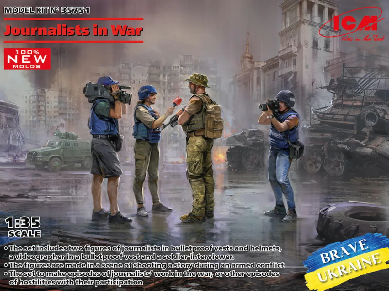 ICM 1/35 Journalists In War Model Figures