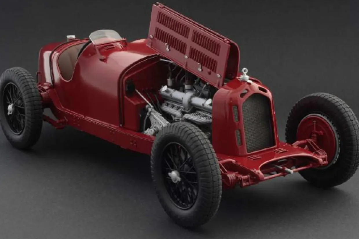 Italeri 1/12 Alfa Romeo 8C 2300 Monza