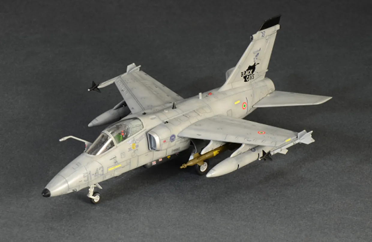 Italeri 1/72 AMX International A-11 Ghibli Model Kit