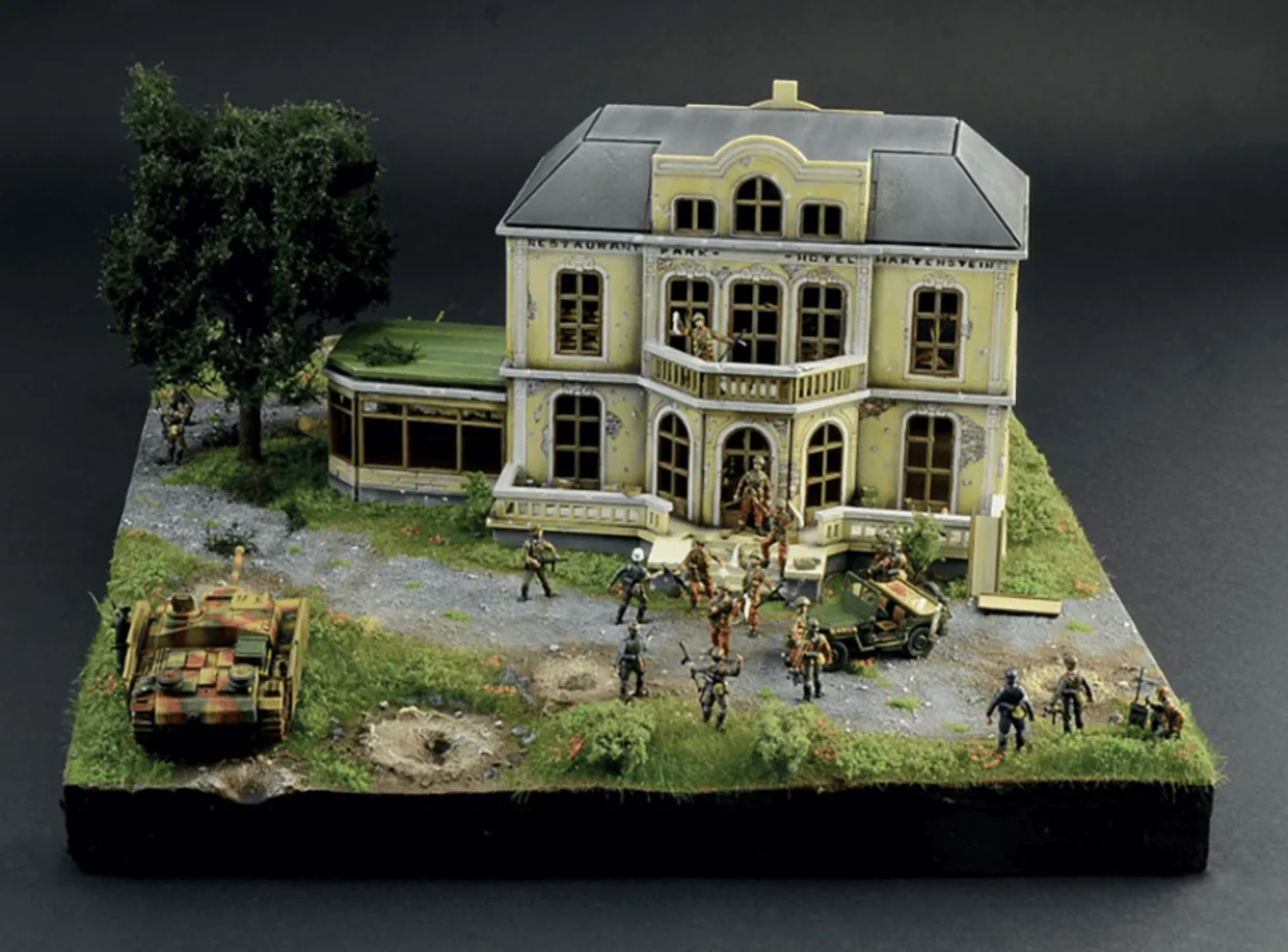 Italeri 1/72 Hotel Hartenstein - Operation Market Garden September 1944