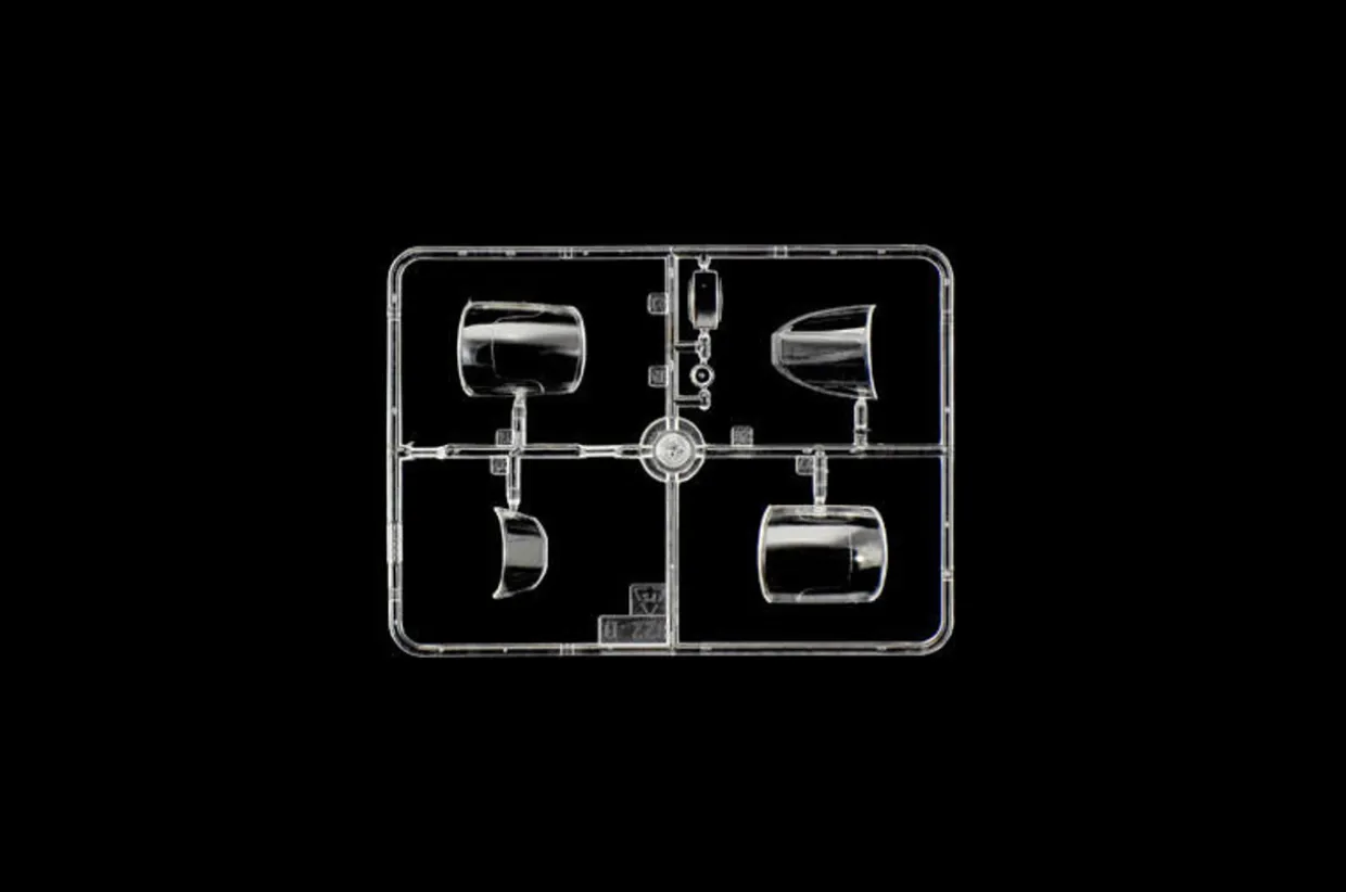 Italeri 1/48 Lockheed TR-1A/B Model Kit