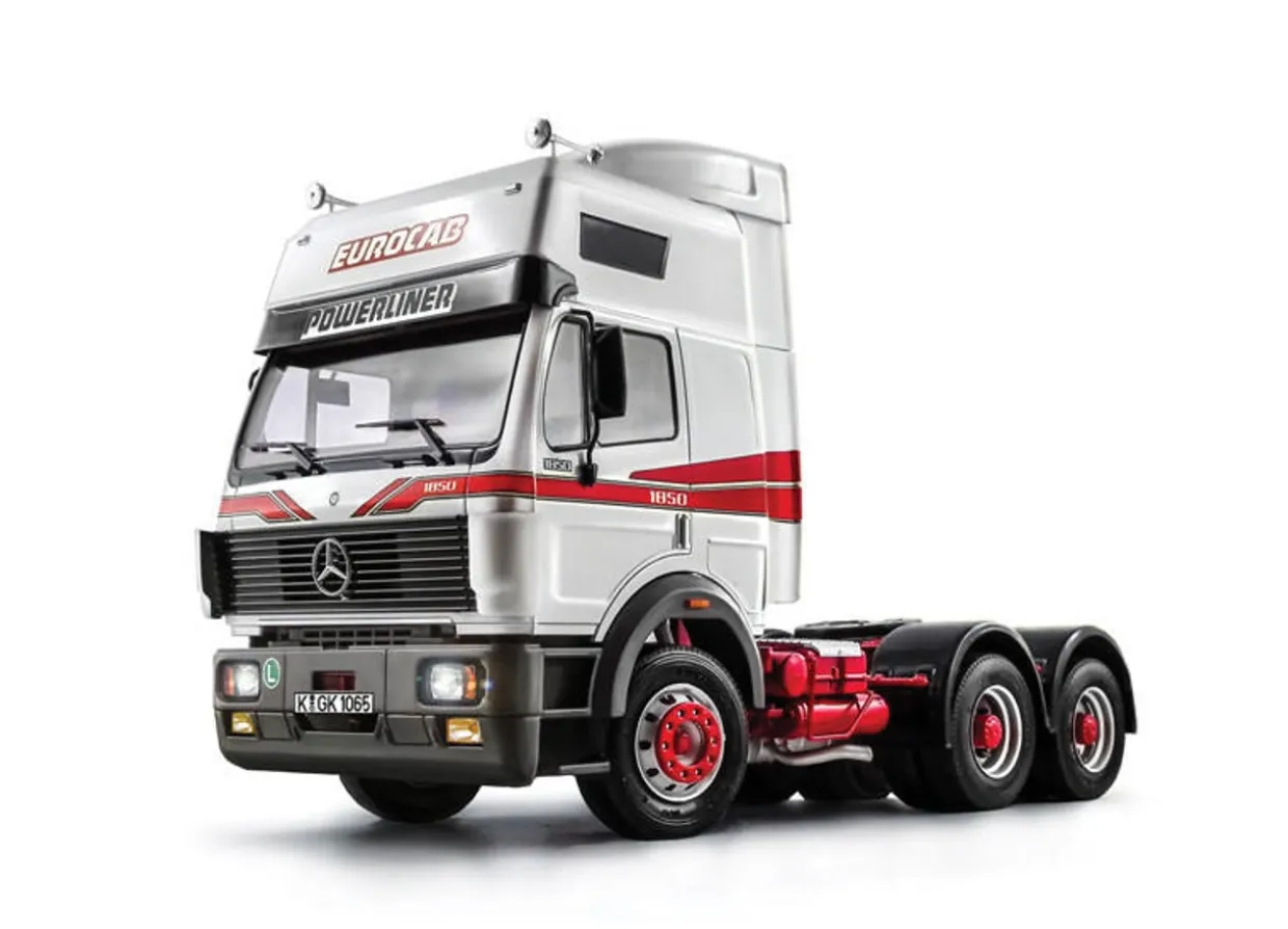 Italeri 1/24 MB SK Eurocab 6x4 RR