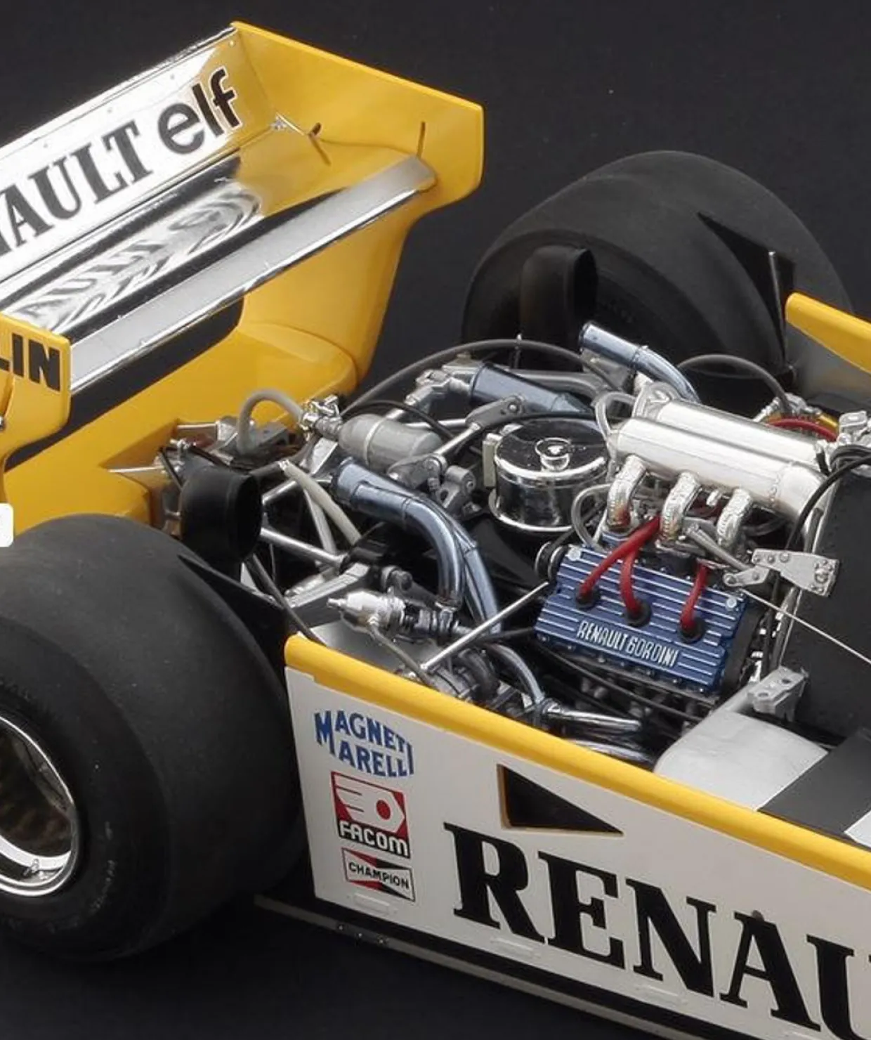 Italeri 1/12 Renault RE 20 Turbo
