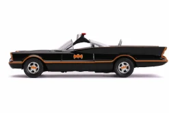 Jada 1/32 1966 Classic Batmobile Diecast Model