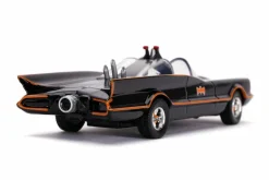 Jada 1/32 1966 Classic Batmobile Diecast Model