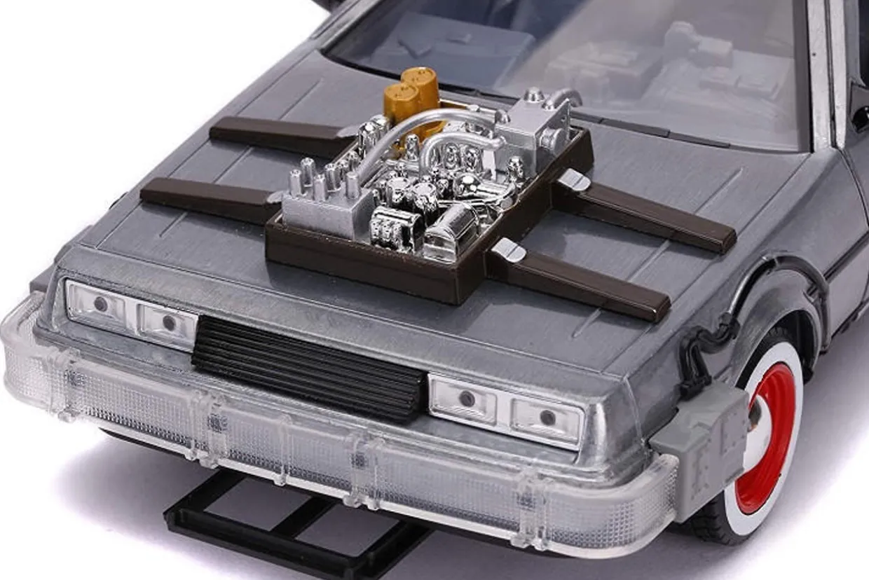 Jada 1/24 Back To The Future 3 DeLorean Diecast Model