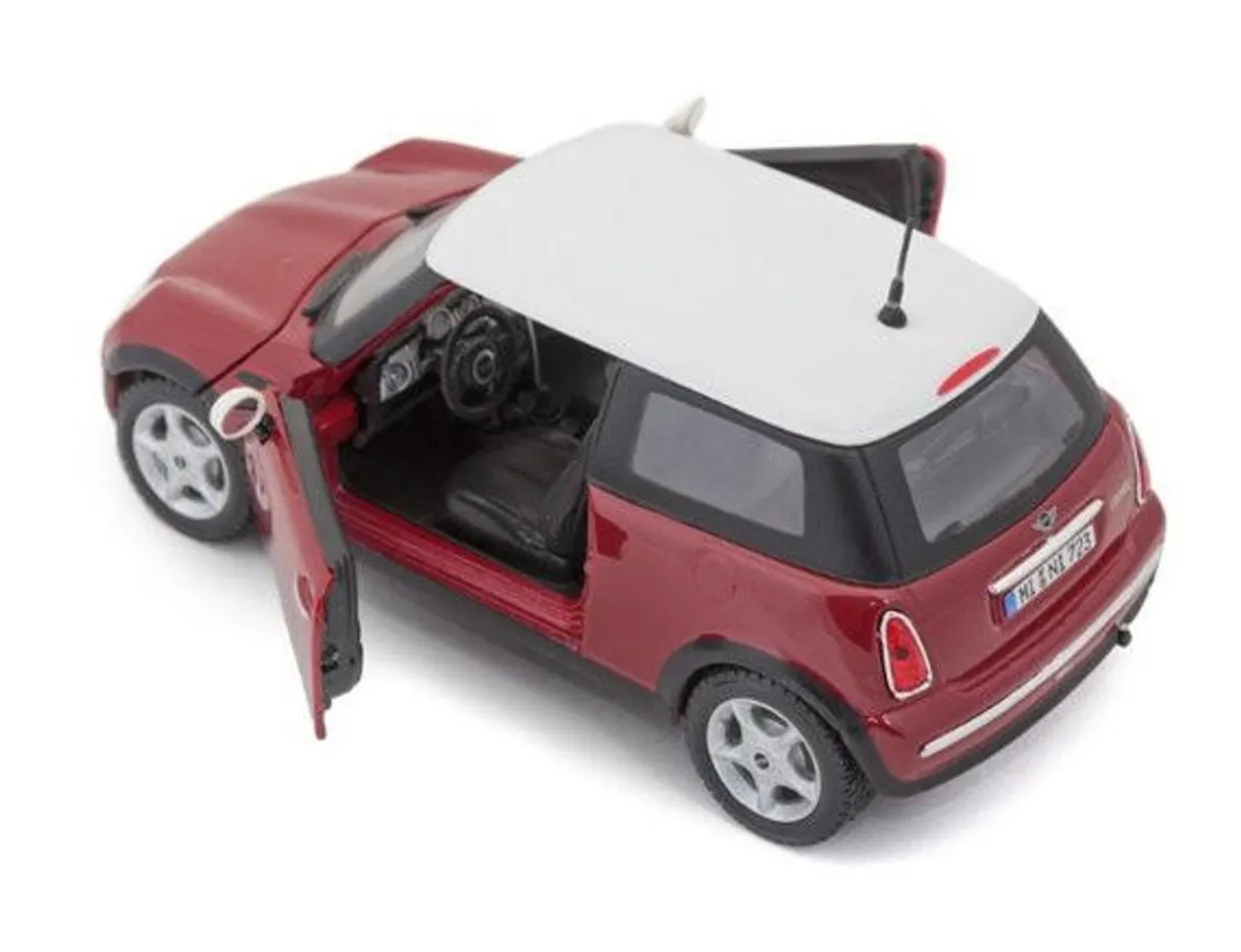 Maisto 1/24 Mini Cooper Diecast Model