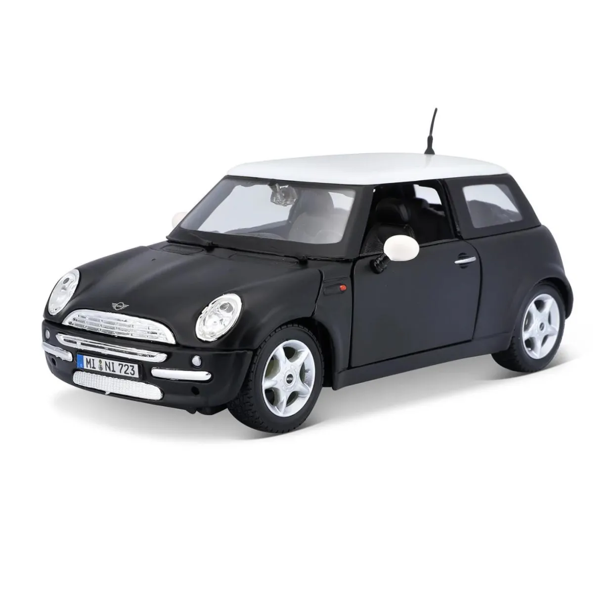 Maisto 1/24 Mini Cooper Diecast Model